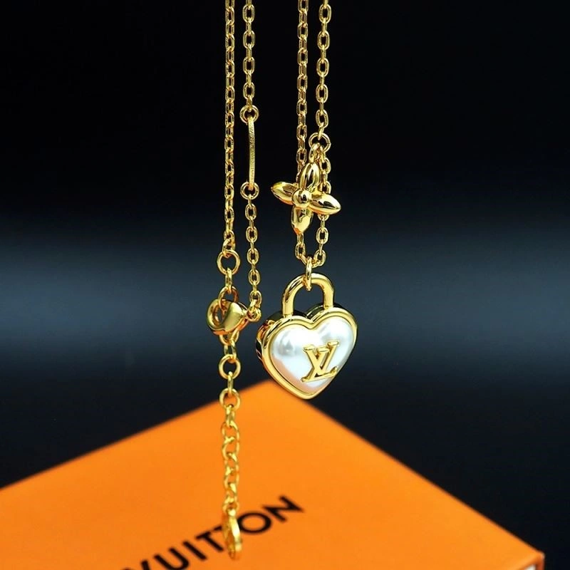 Casual Louis Vuitton Necklaces 248533