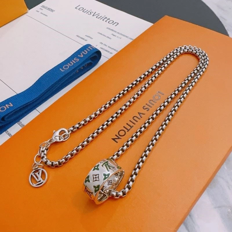 OdorResistant Louis Vuitton Necklaces 248541