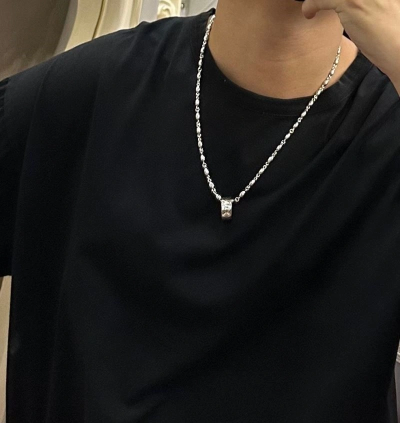 NewStyle Louis Vuitton Necklaces 248519