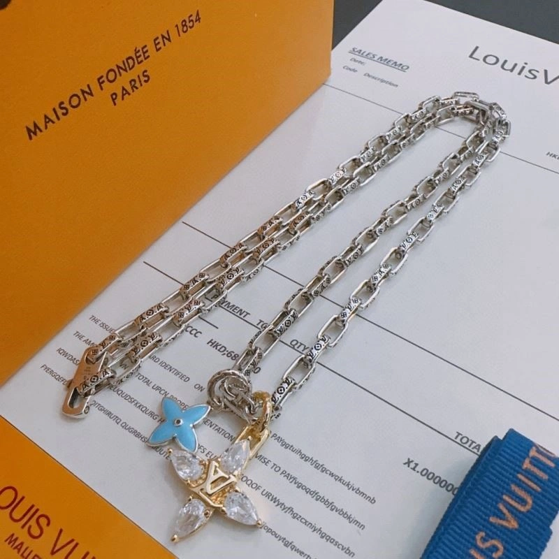 Sporty Louis Vuitton Necklaces 248523