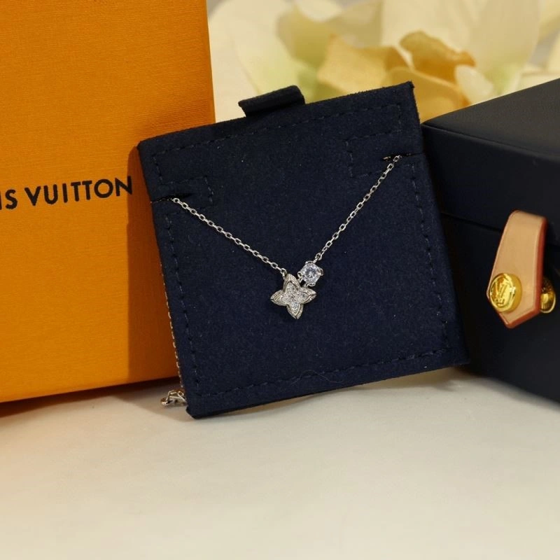 Unique Louis Vuitton Necklaces 248518
