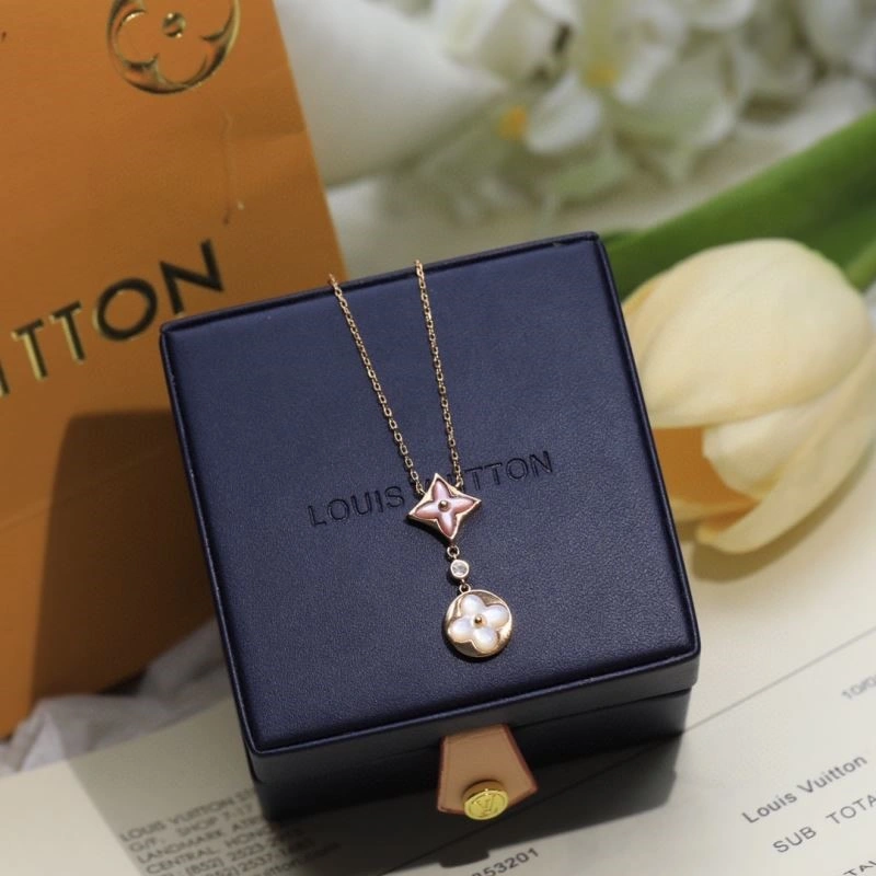 Louis Vuitton Necklaces ModernLook 248529