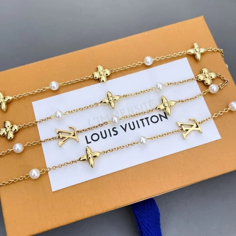 OnTrend Louis Vuitton Necklaces 248517