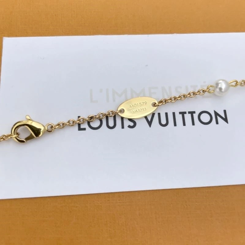 OnTrend Louis Vuitton Necklaces 248517