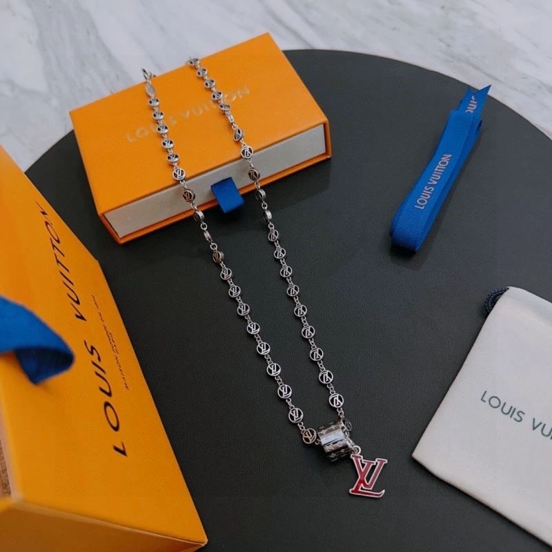 Breathable Louis Vuitton Necklaces 248509