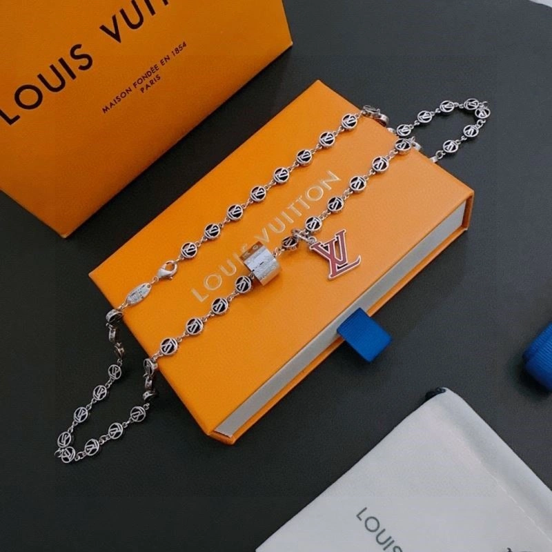 Breathable Louis Vuitton Necklaces 248509