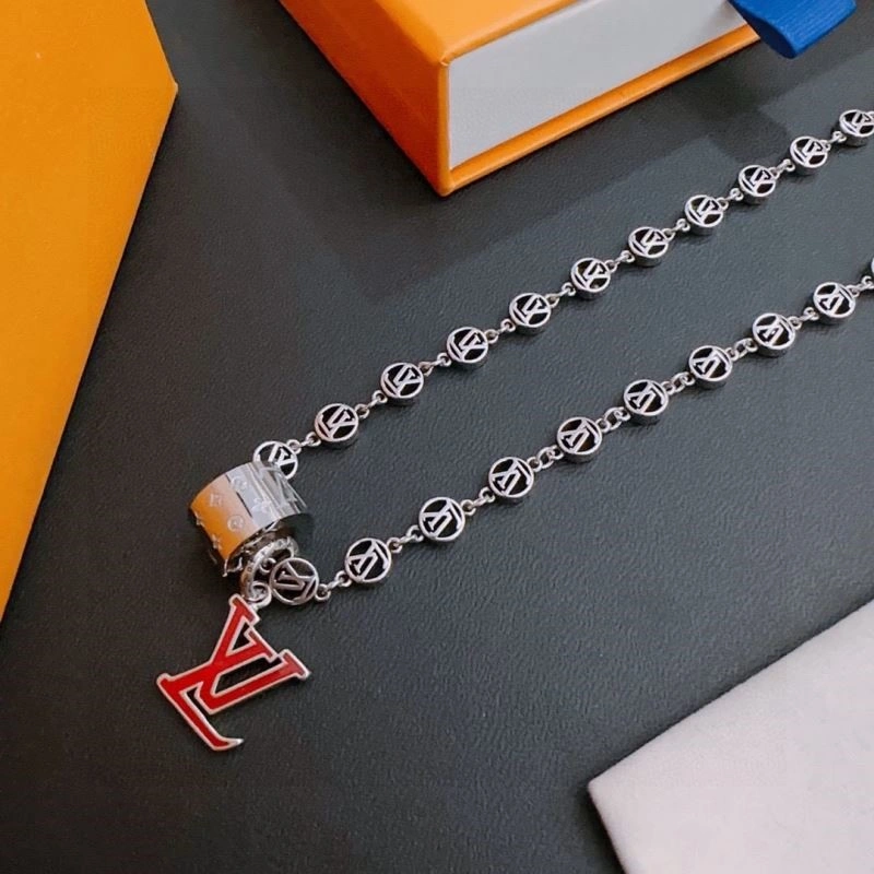 Breathable Louis Vuitton Necklaces 248509