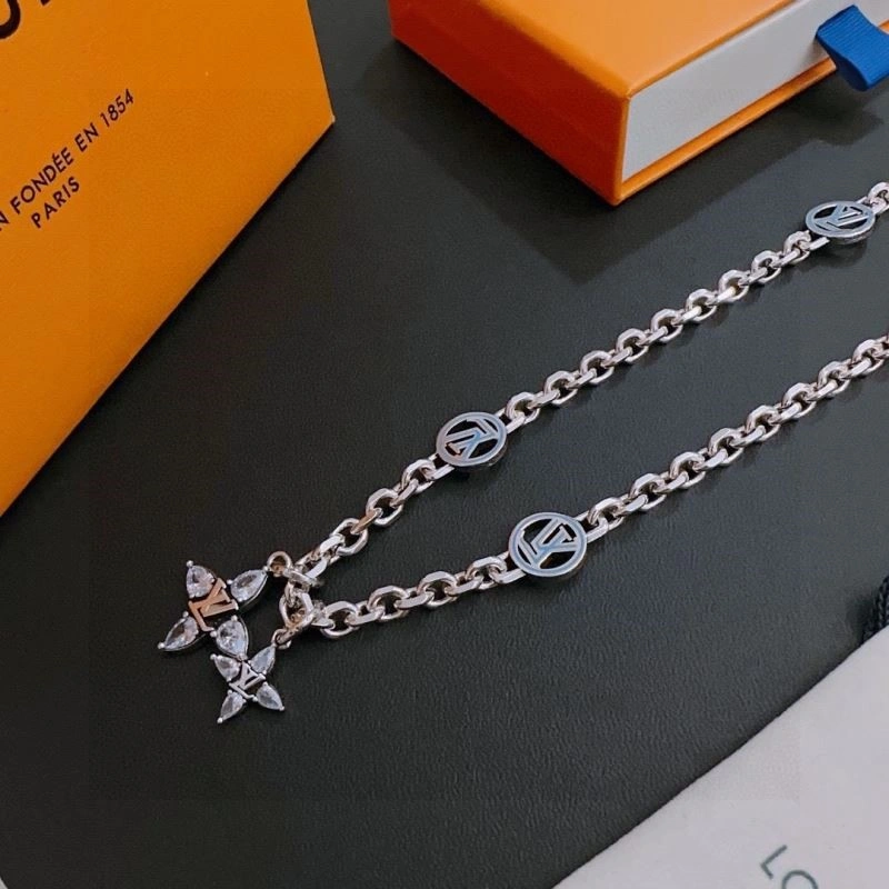 Louis Vuitton Necklaces Comfortable 248508