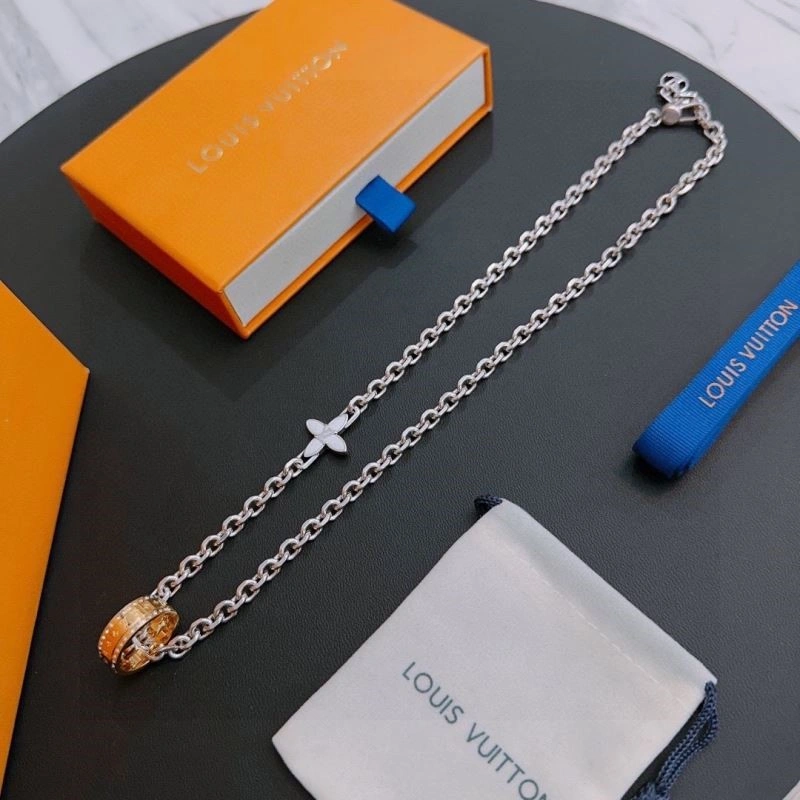 Affordable Louis Vuitton Necklaces 248507