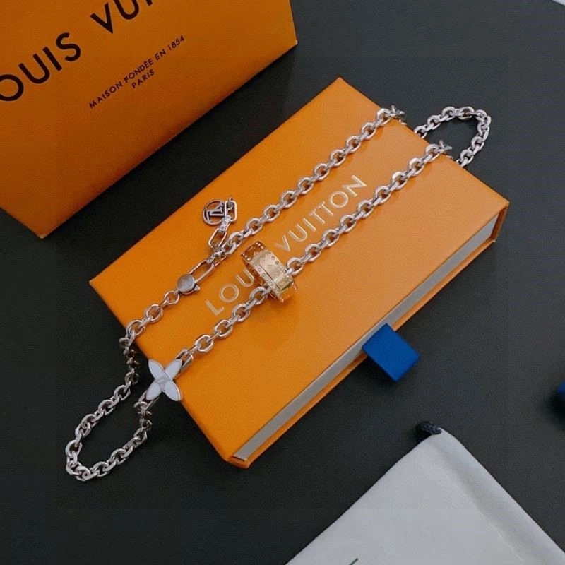 Affordable Louis Vuitton Necklaces 248507