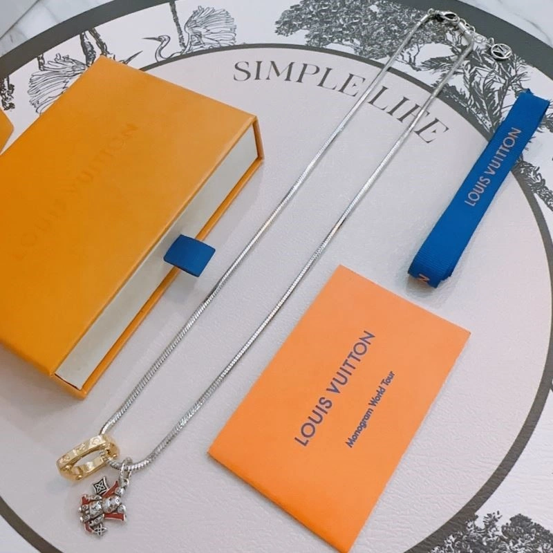 Louis Vuitton Necklaces SportInspired 248487