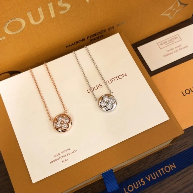 Louis Vuitton Necklaces Versatile 248489