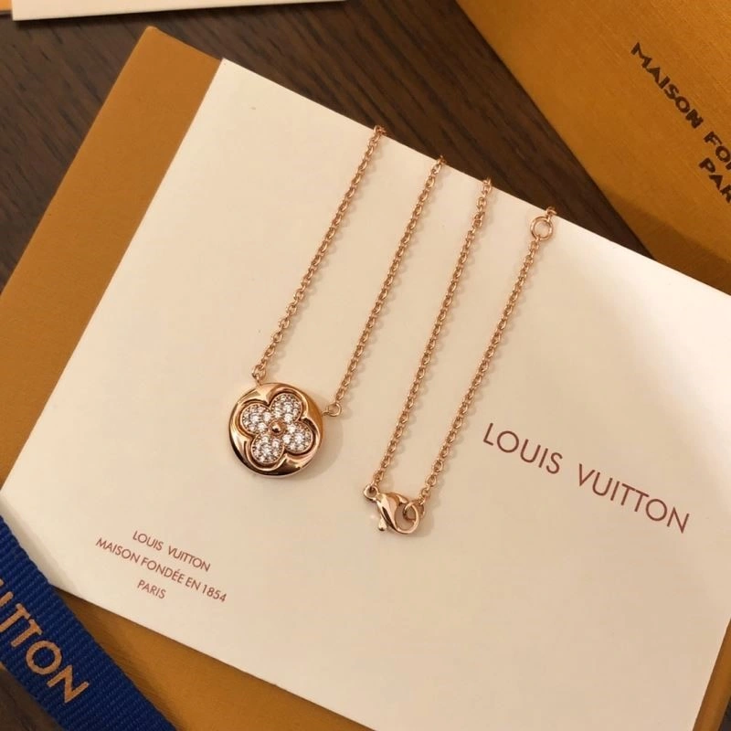 Louis Vuitton Necklaces Versatile 248489