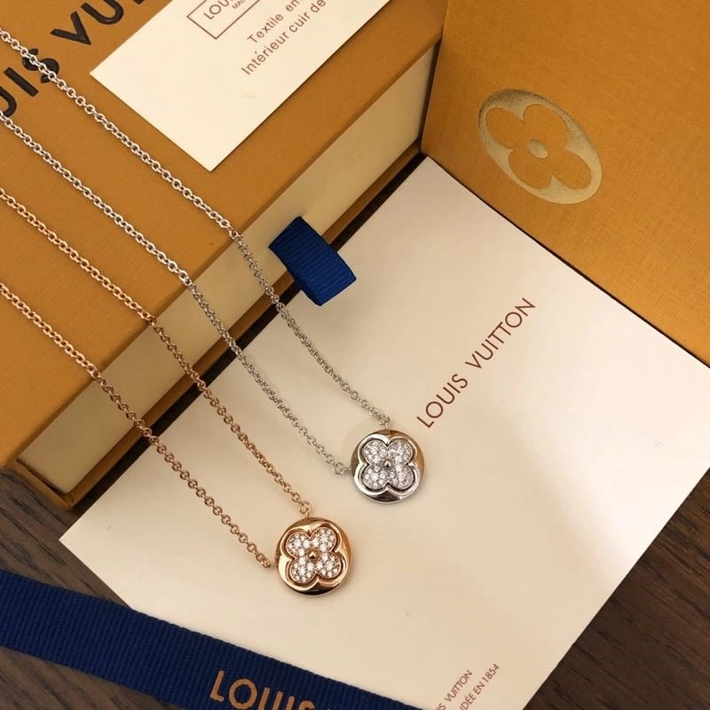 Louis Vuitton Necklaces Versatile 248489