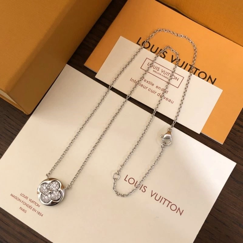 Louis Vuitton Necklaces Versatile 248489