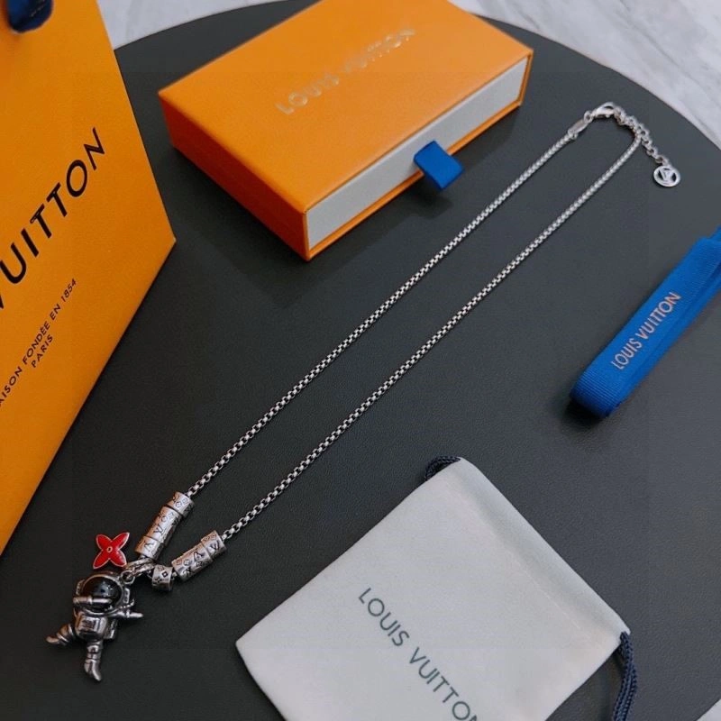 DailyWear Louis Vuitton Necklaces 248481