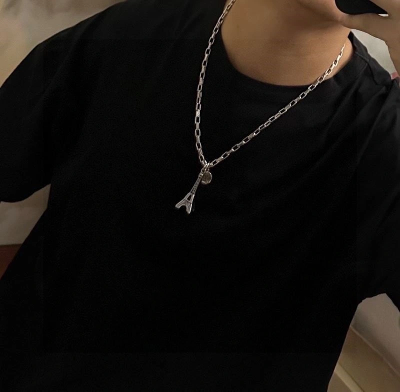 Lightweight Louis Vuitton Necklaces 248497