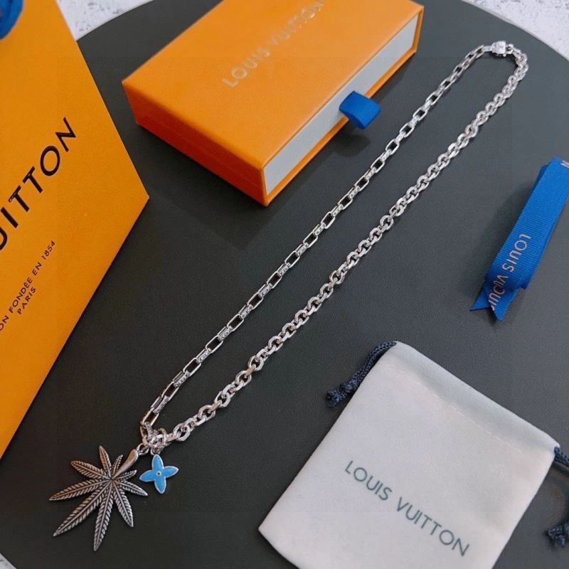 Louis Vuitton Necklaces Stretchable 248504