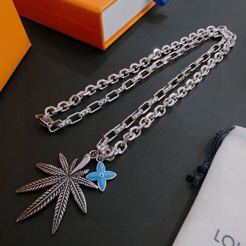 Louis Vuitton Necklaces Stretchable 248504