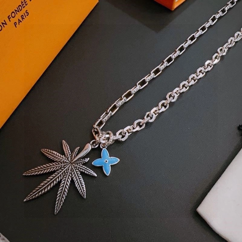 Louis Vuitton Necklaces Stretchable 248504