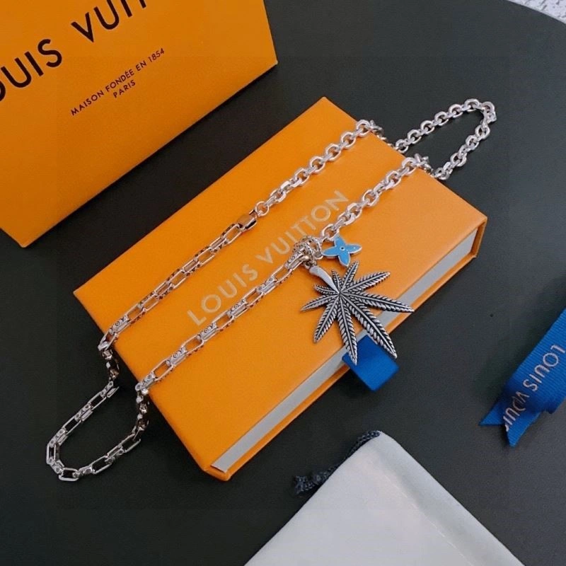 Louis Vuitton Necklaces Stretchable 248504