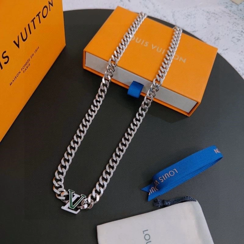 Refined Louis Vuitton Necklaces 248494