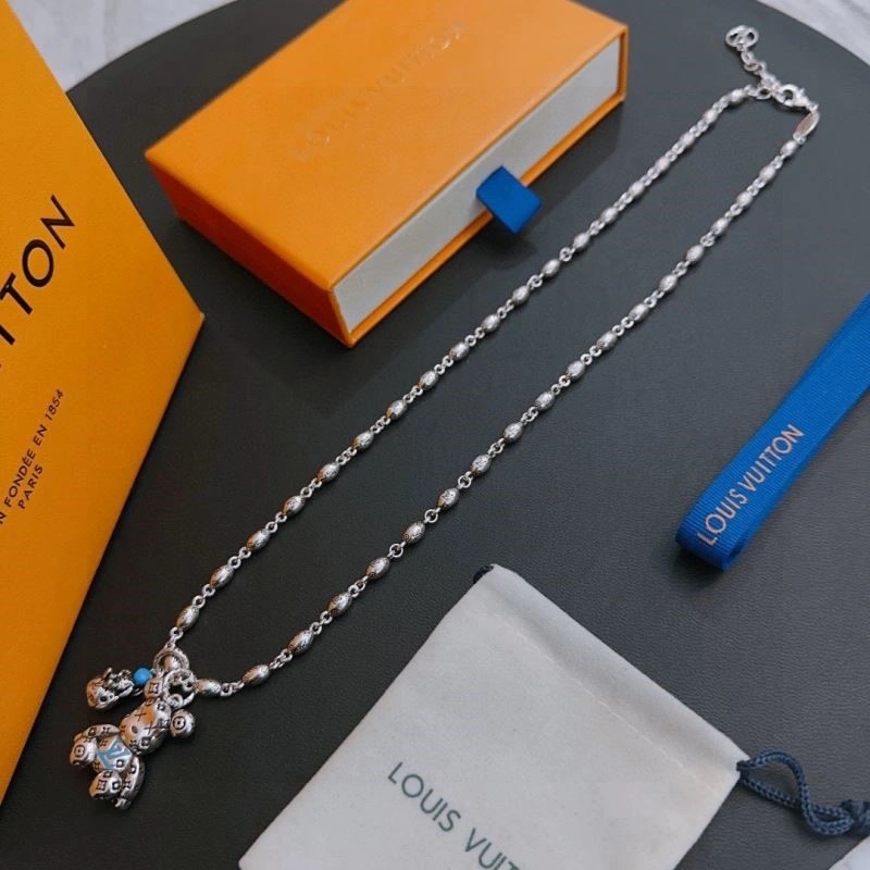 Louis Vuitton Necklaces Colorful 248496