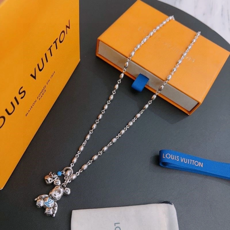 Louis Vuitton Necklaces Colorful 248496