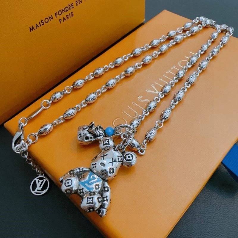 Louis Vuitton Necklaces Colorful 248496