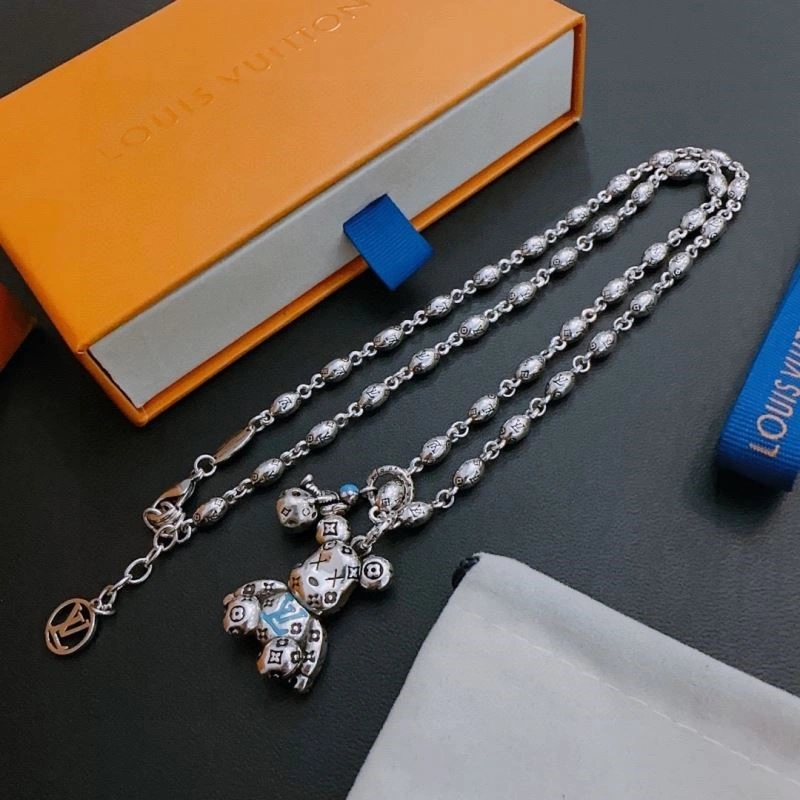 Louis Vuitton Necklaces Colorful 248496