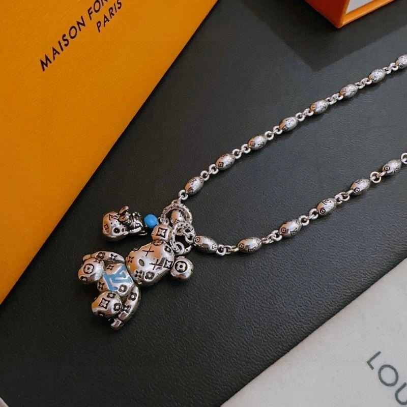 Louis Vuitton Necklaces Colorful 248496