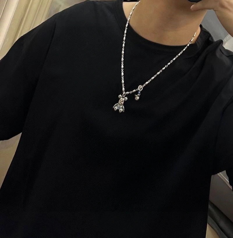 Louis Vuitton Necklaces Colorful 248496