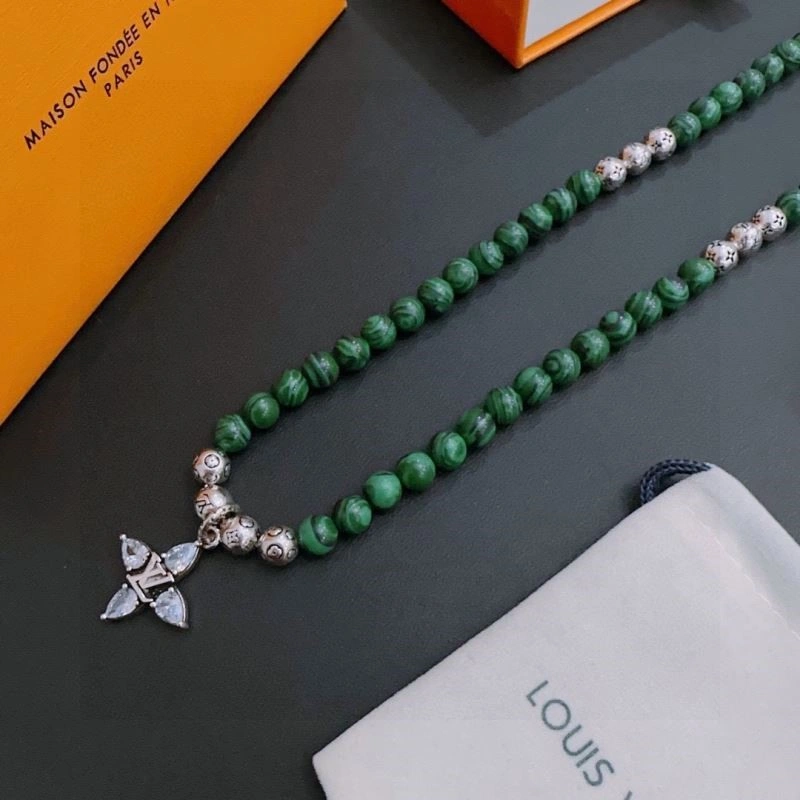 Louis Vuitton Necklaces Durable 248490