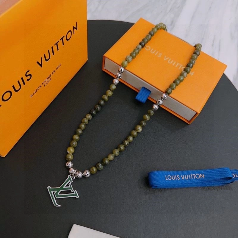 Louis Vuitton Necklaces Bright 248499
