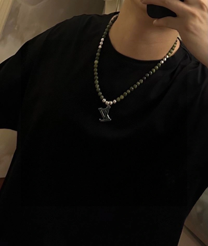 Louis Vuitton Necklaces Bright 248499