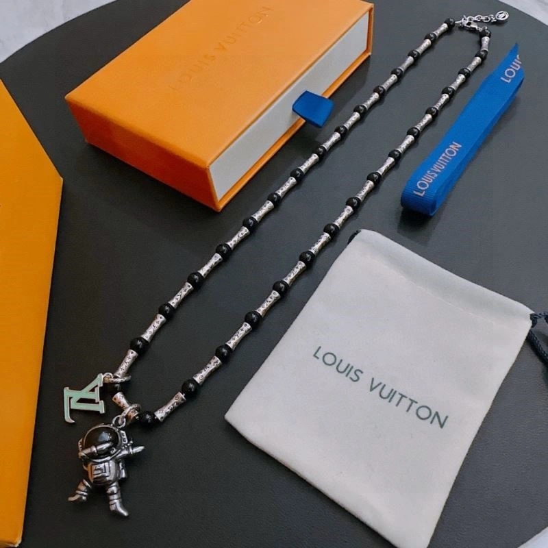 Louis Vuitton Necklaces ZipUp 248498