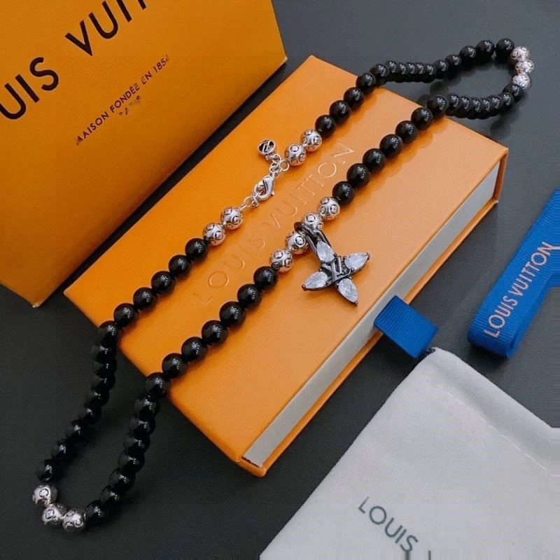 Louis Vuitton Necklaces EyeCatching 248486