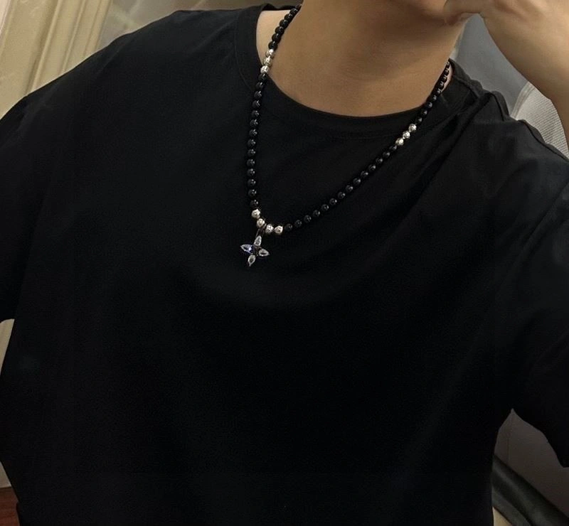 Louis Vuitton Necklaces EyeCatching 248486
