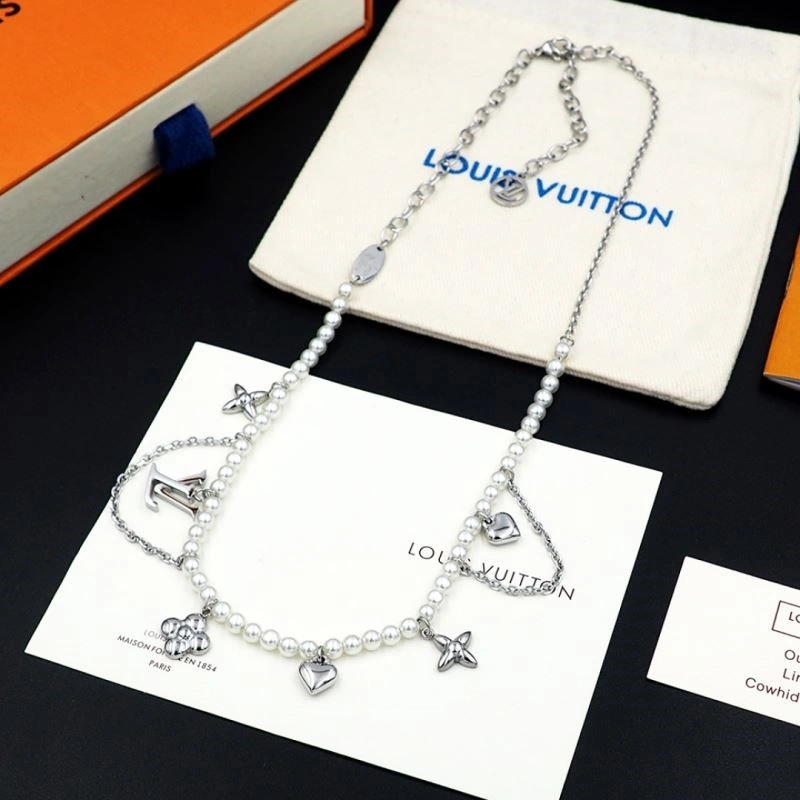 Refined Louis Vuitton Necklaces 248506