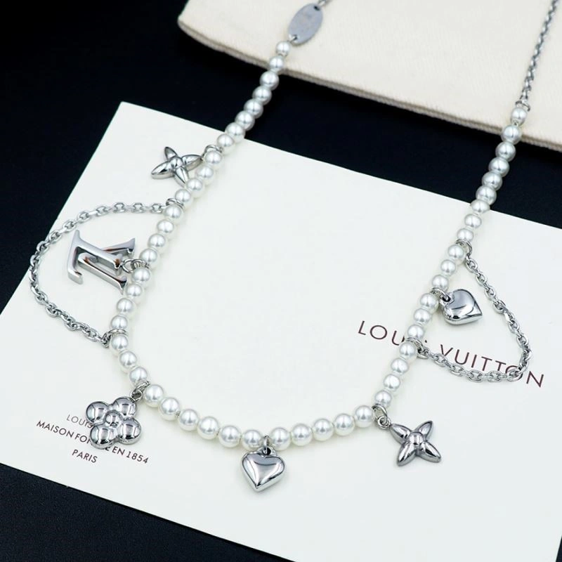 Refined Louis Vuitton Necklaces 248506