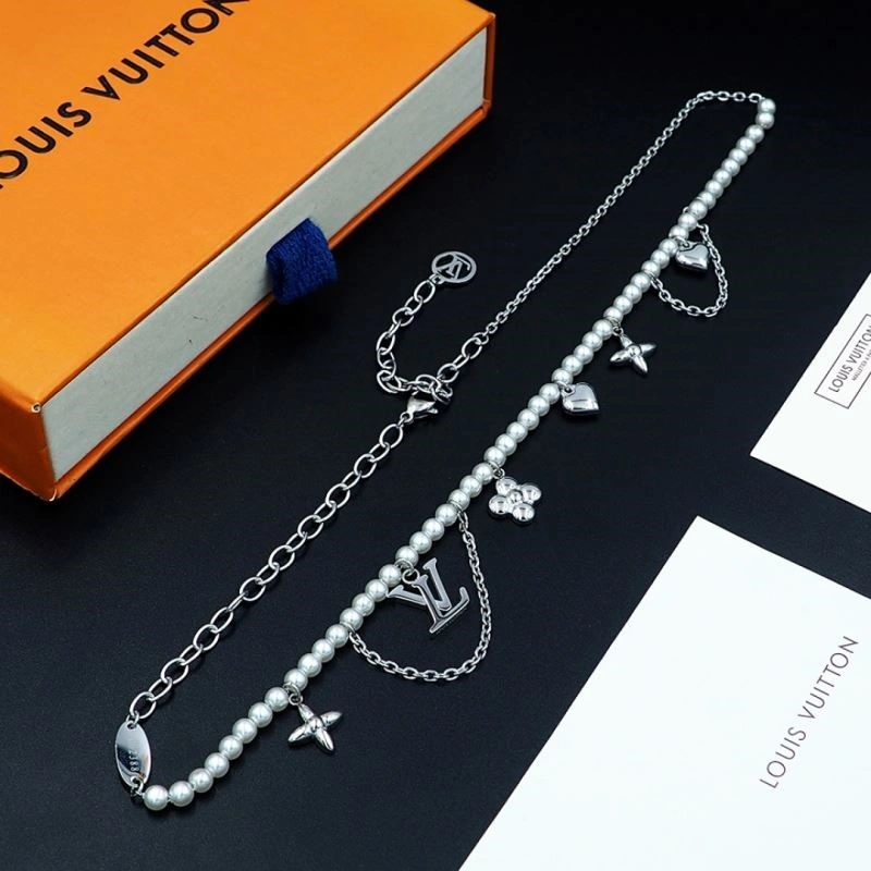 Refined Louis Vuitton Necklaces 248506