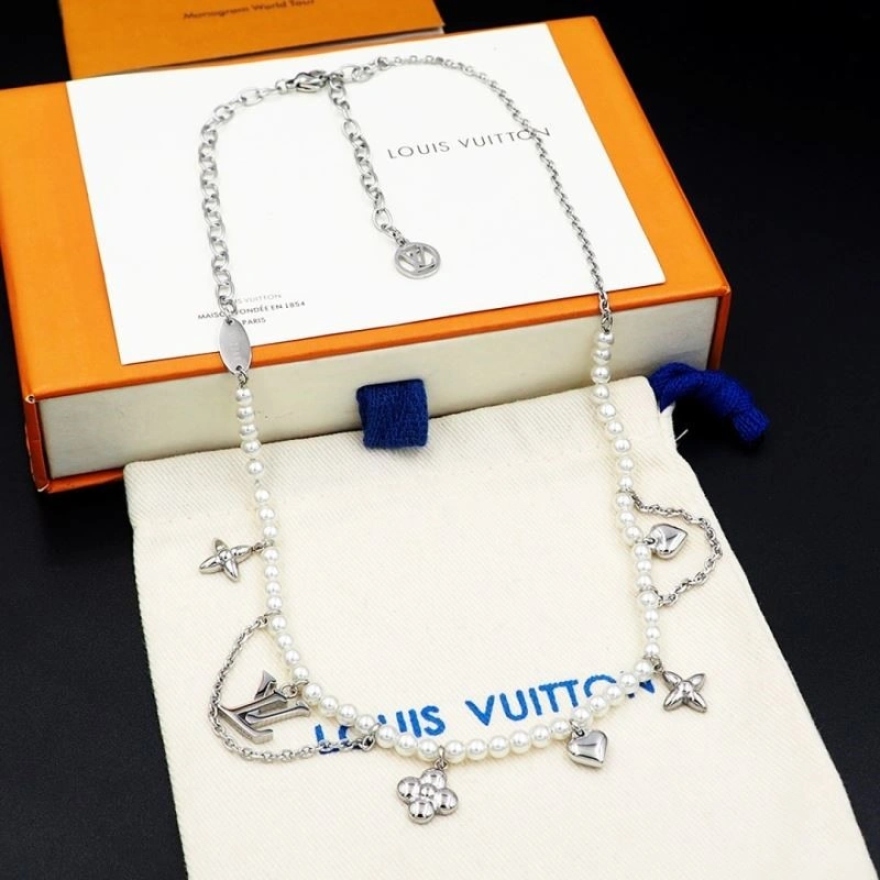 Refined Louis Vuitton Necklaces 248506