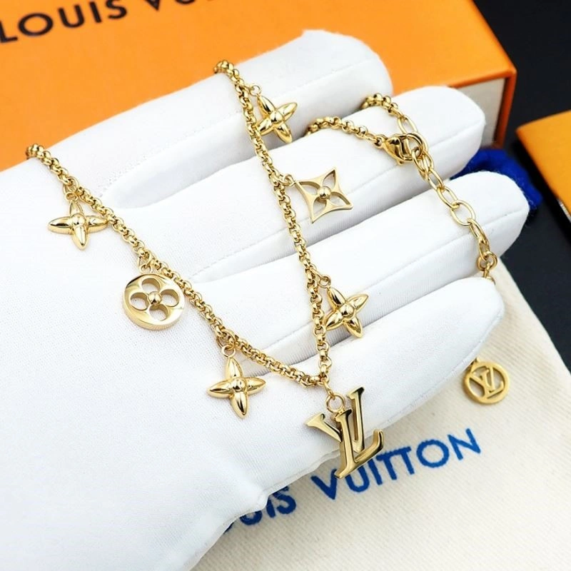 Louis Vuitton Necklaces Popular 248479