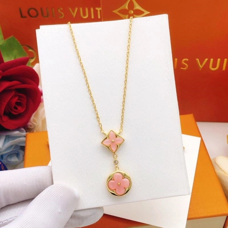Louis Vuitton Necklaces Fashionable 248485