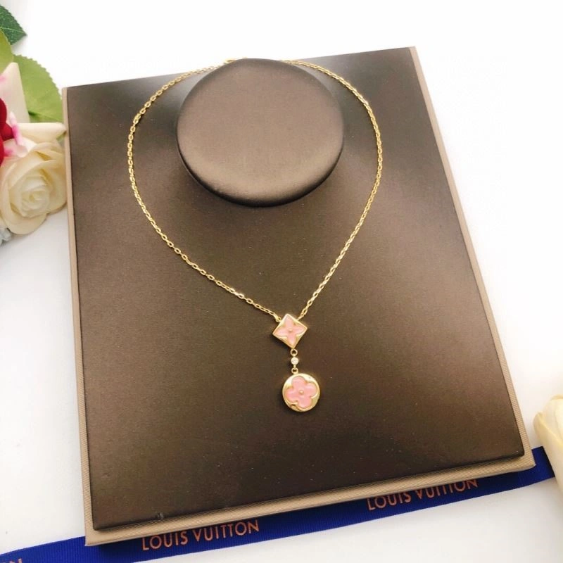 Louis Vuitton Necklaces Fashionable 248485