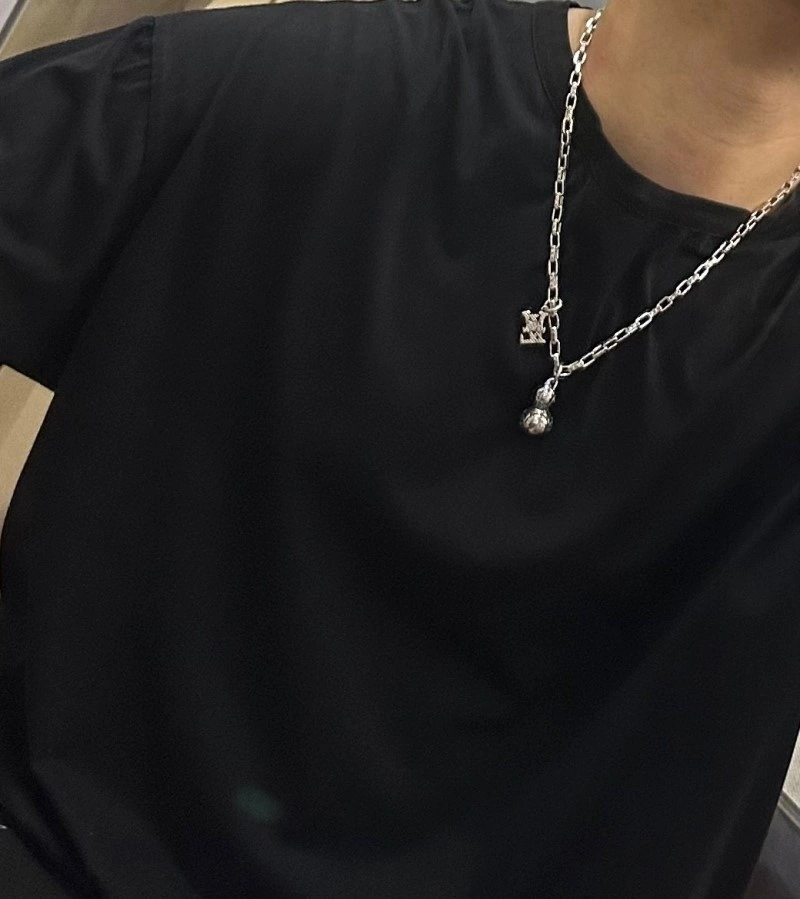 Breathable Louis Vuitton Necklaces 248469