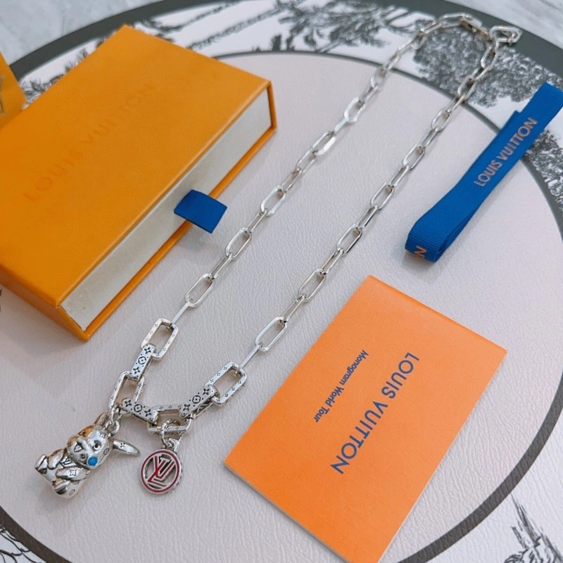 WeatherProof Louis Vuitton Necklaces 248467