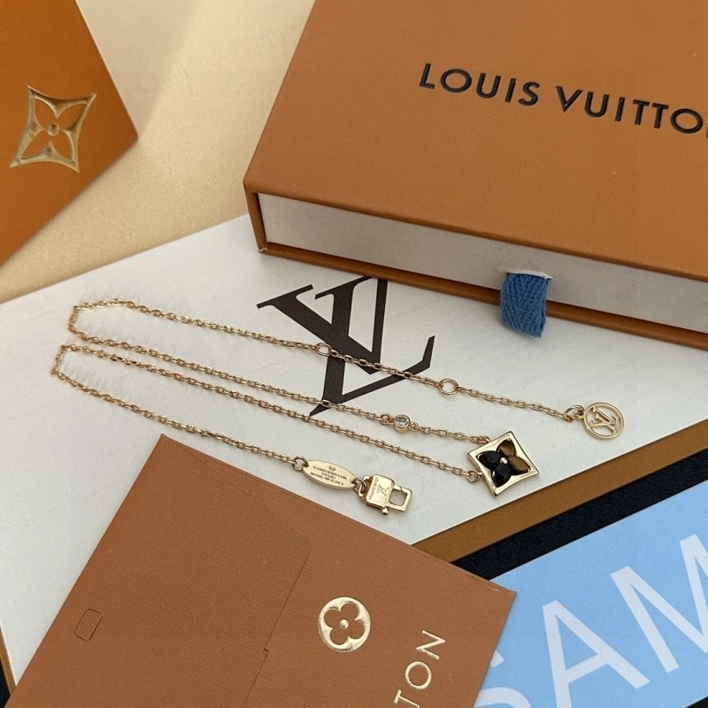 Louis Vuitton Necklaces SunProtective 248468