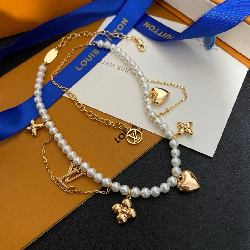 Louis Vuitton Necklaces Packable 248464