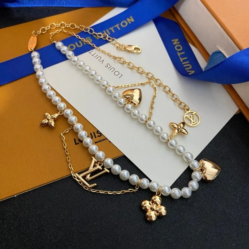 Louis Vuitton Necklaces Packable 248464